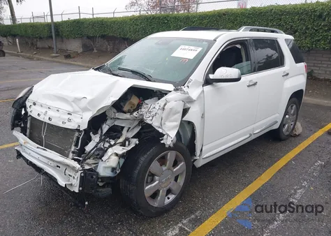 2014 GMC Terrain Denali z USA, uszkodzony, nr VIN 2GKFLUE3XE6178285